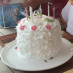 Gâteau dégradé de roses, meringue suisse